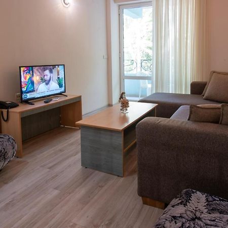 Ariana Hotel キテン エクステリア 写真