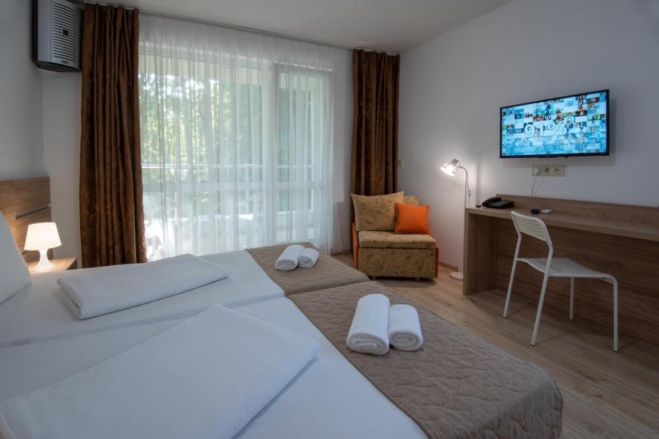 Ariana Hotel キテン エクステリア 写真