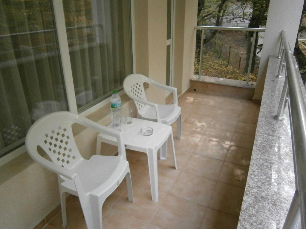 Ariana Hotel キテン エクステリア 写真